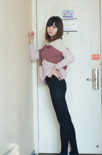 Page 2 | Chinese Model 妖妖 Private Sex Photo Set