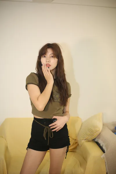Page 2 | Chinese Model 周婧 Private Nude Photo Set