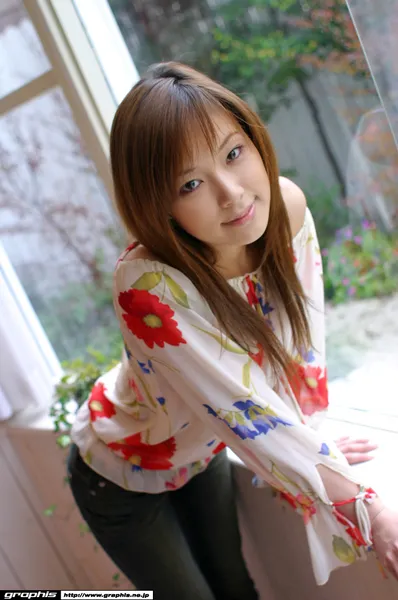 AIDA Yua (あいだゆあ) First Gravure