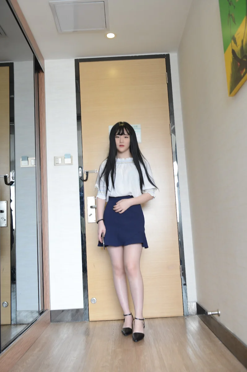 Model Tiongkok 若兰 Set foto privat telanjang foto 1