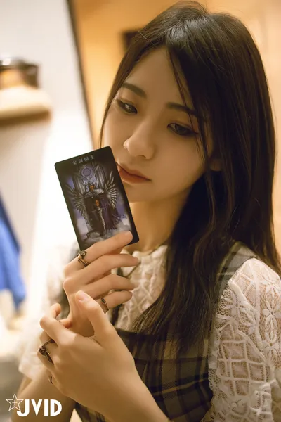 塔罗少女 光明?黑暗?吞噬? 三点全露无遮 Photo Set