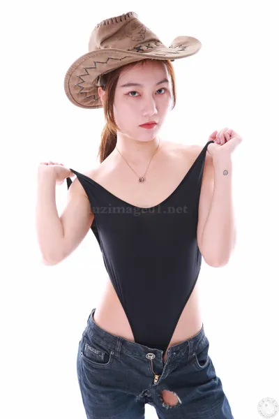 Chinese Model 小源 Private Nude Photo Set