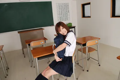 Azusa Itagaki 板垣あずさ