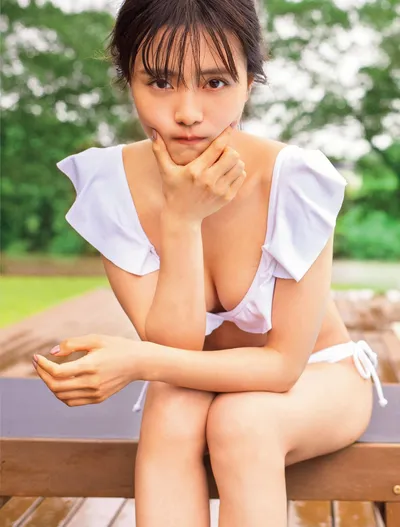 Page 2 | 桃月なしこ 森日菜美 井桁弘恵 Michelle Manami Sachika Nitta Tamyu Kitamukai