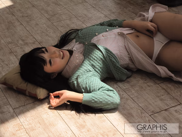 FUJISHIMA Yui (藤嶋唯) Pure & Sexy photo 115