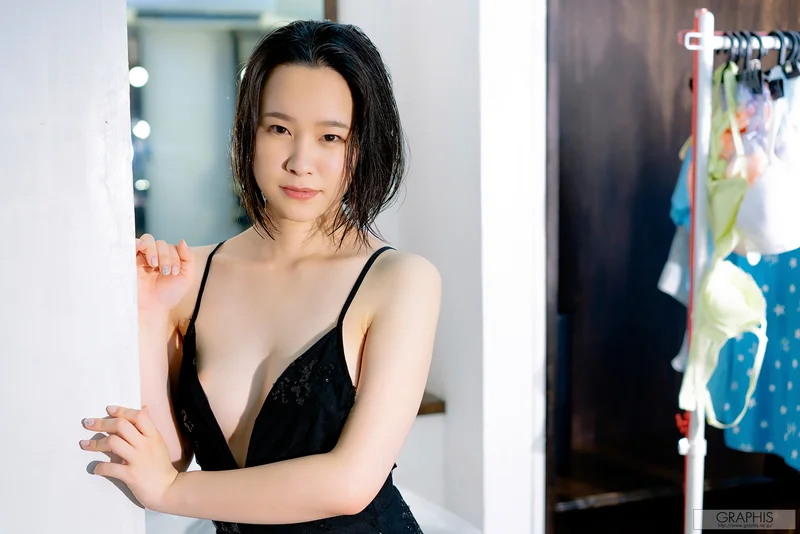 HATSUNO Fumika (初乃ふみか) First Gravure foto 102