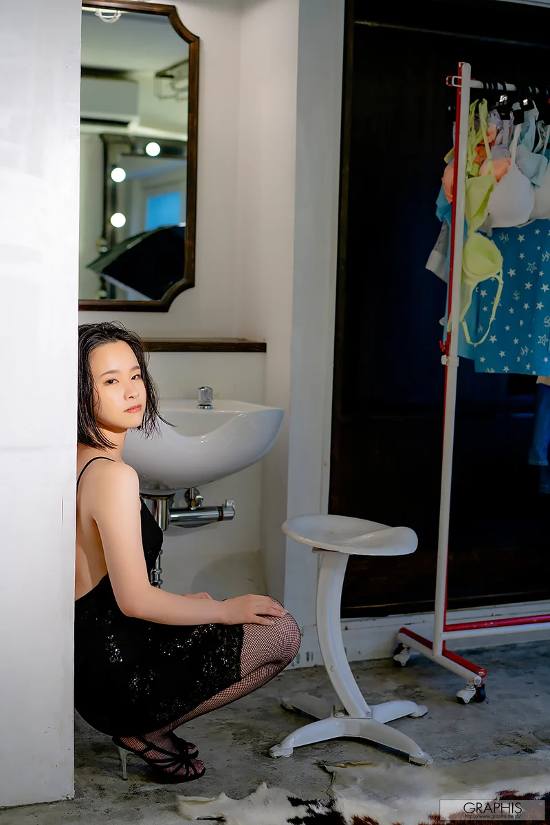 HATSUNO Fumika (初乃ふみか) First Gravure foto 103