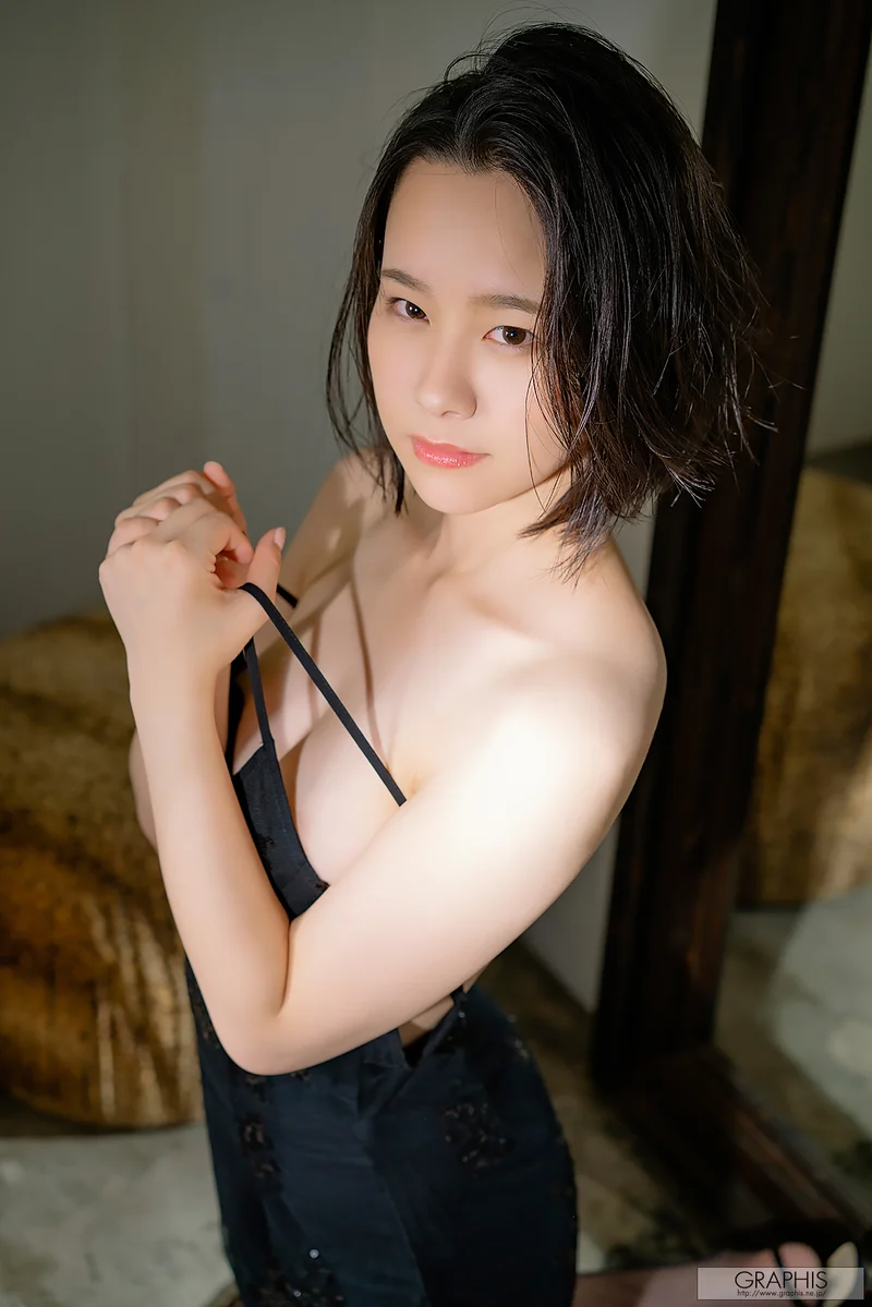 HATSUNO Fumika (初乃ふみか) First Gravure foto 111