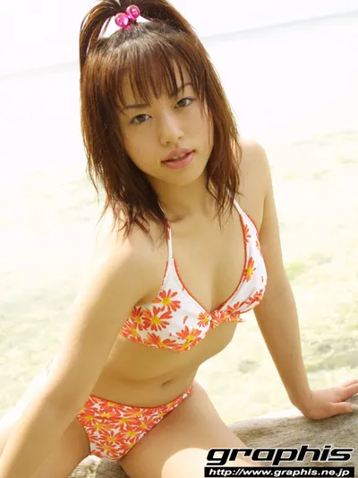 HAYASAKA Hitomi (早坂ひとみ)