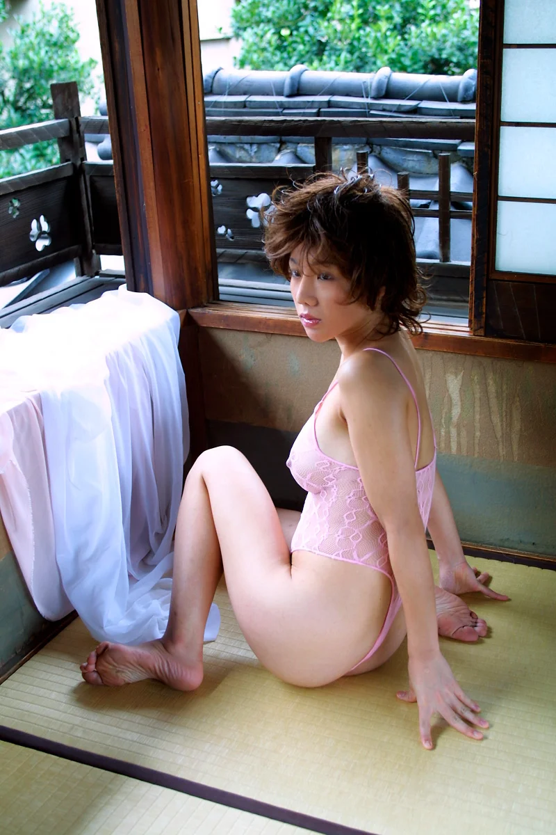 Hitomi Hasegawa 長谷川瞳 Nude Fever photo 75