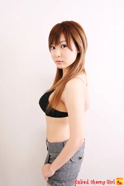 Hitomi Naked Cherry Girl