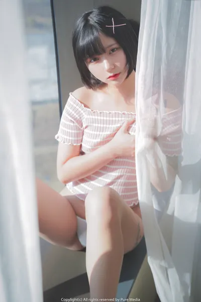 Page 2 | Hizzy (히지) Vol.0015
