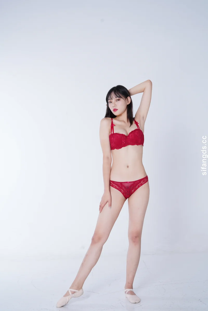 Chinese Model 杨雪欣 Private Nude Photo Set photo 51