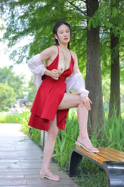 Page 2 | Chinese Model 如懿 Private Nude Photo Set