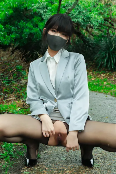Chinese Model 李佳 OL Outdoor