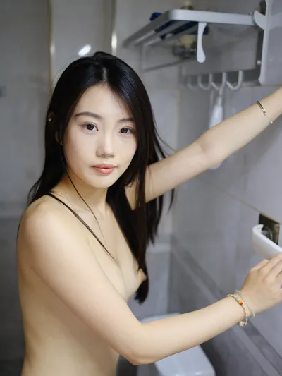 Page 18 | Chinese Model 晓芝 Private Nude Photo Set