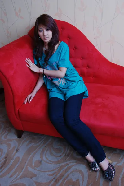Chinese Model 闫凤娇 Private Nude Photo Set