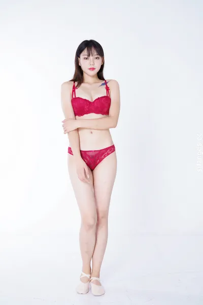 杨雪欣