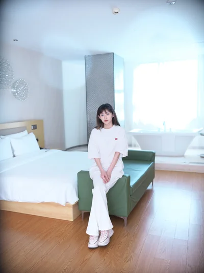 นางแบบจีน 极品 ชุดภาพถ่ายส่วนตัว นู้ด