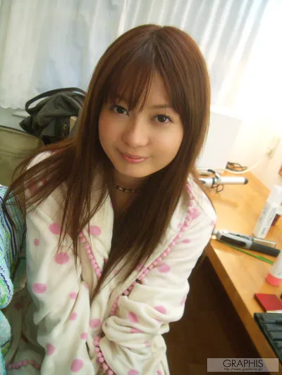 ISHIHARA Rina (石原莉奈) First Gravure