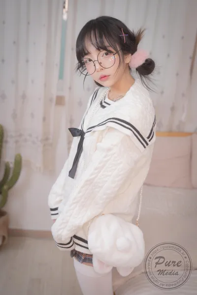 Jelly (젤리) Girl trapped in a rooftop room Vol.0213