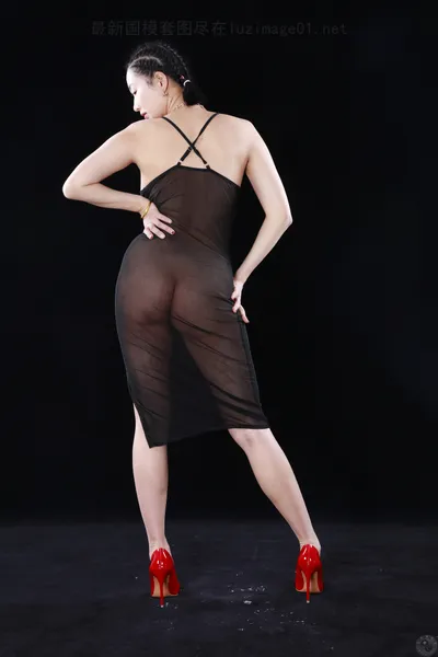 Page 4 | Chinese Model 季玥 Private Nude Photo Set