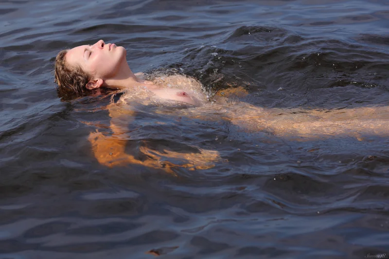Kailin A Water Nymph 写真 62