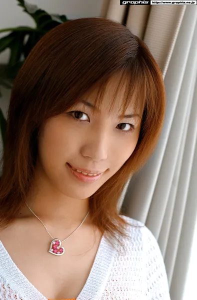 Kasumi (華純) First Gravure