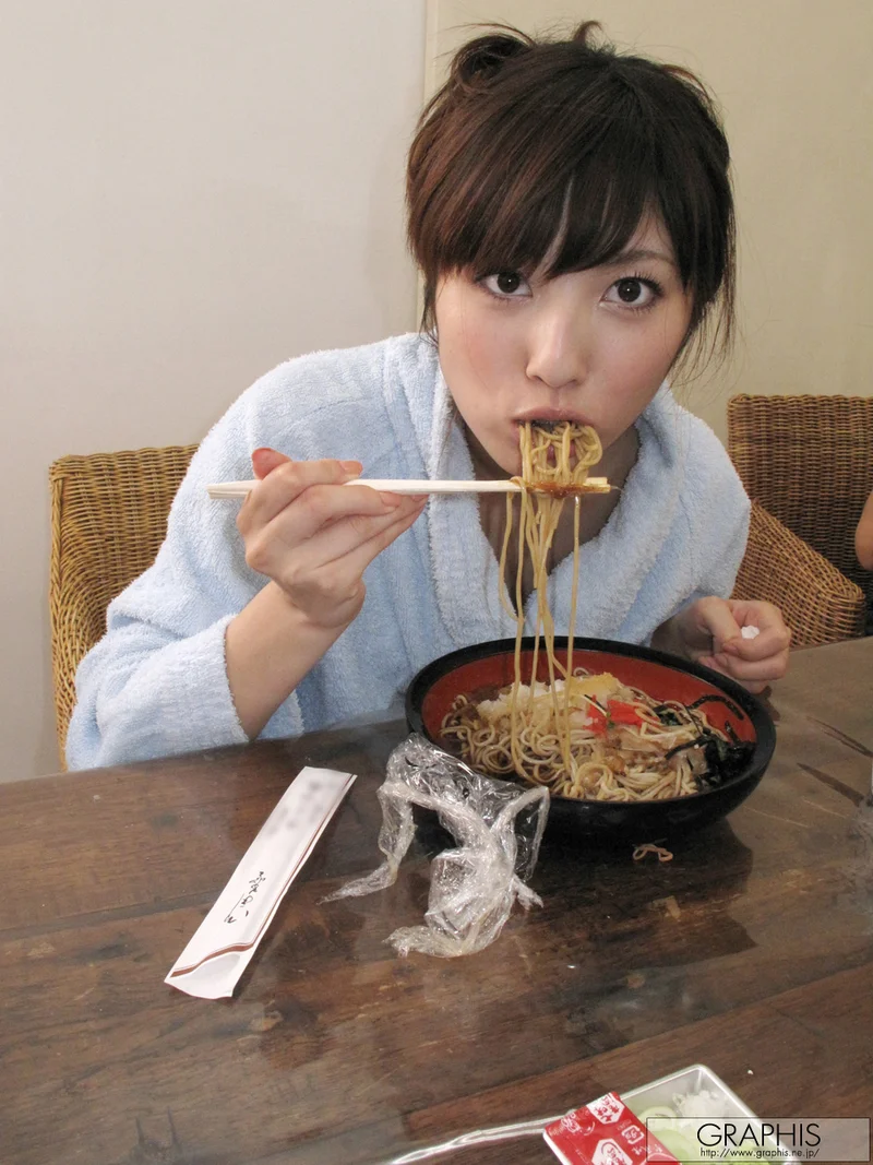 KAZUKI Yuuri (香月悠里) First Gravure รูปภาพ 102