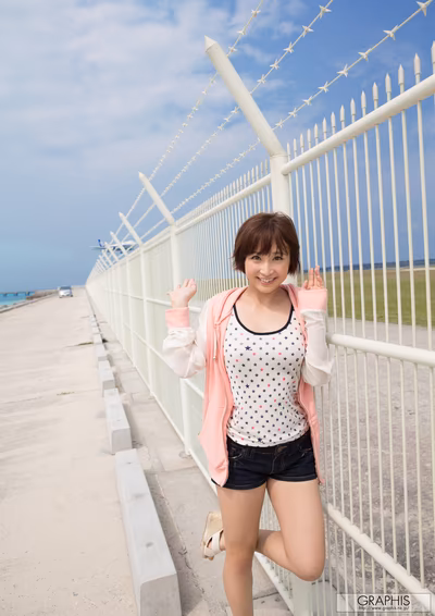 Trang 2 | KIMINO Ayumi (きみの歩美) ayumix