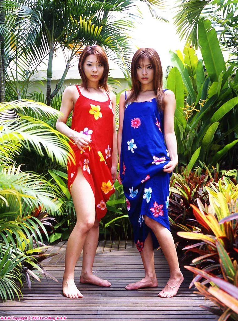 Manami &Tomomi Suzuki foto 16