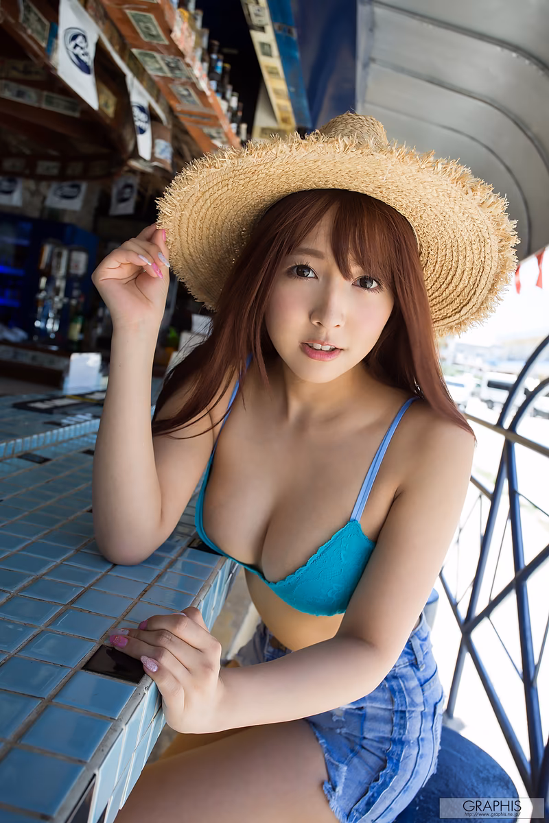 MIKAMI Yua (三上悠亜) GLAMOROUS NUDE! foto 26