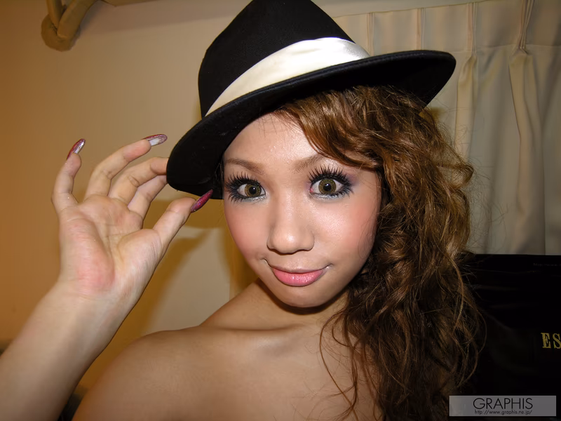 MOMOSAKI Hinano (百咲ひなの) Bira Thijs foto 108