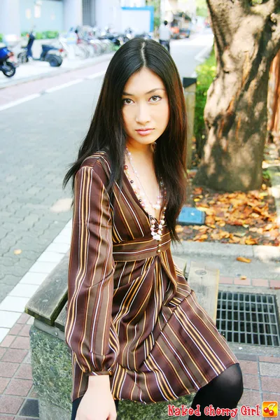 ライサ Naked Cherry Girl