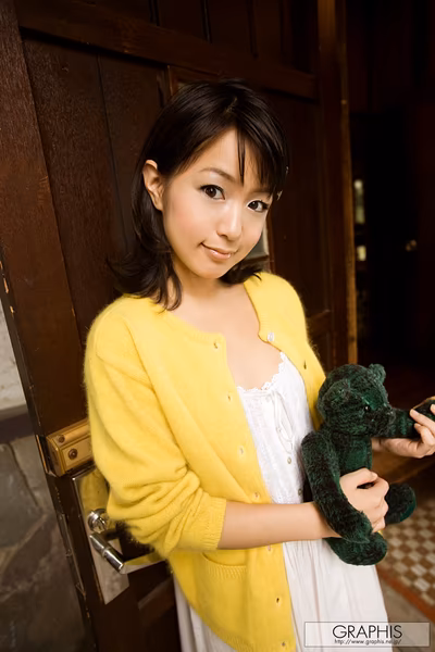 NANAMI Nana (七海なな) Relations
