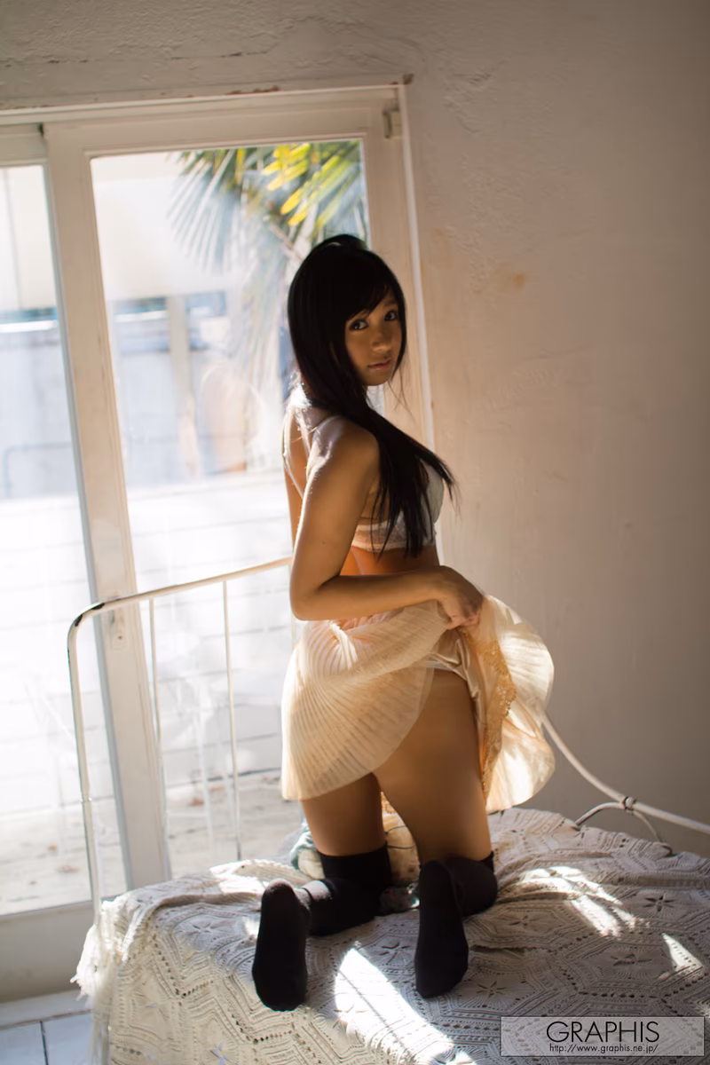 OGURA Nana (小仓奈々) GLAMOROUS BODY 写真 15