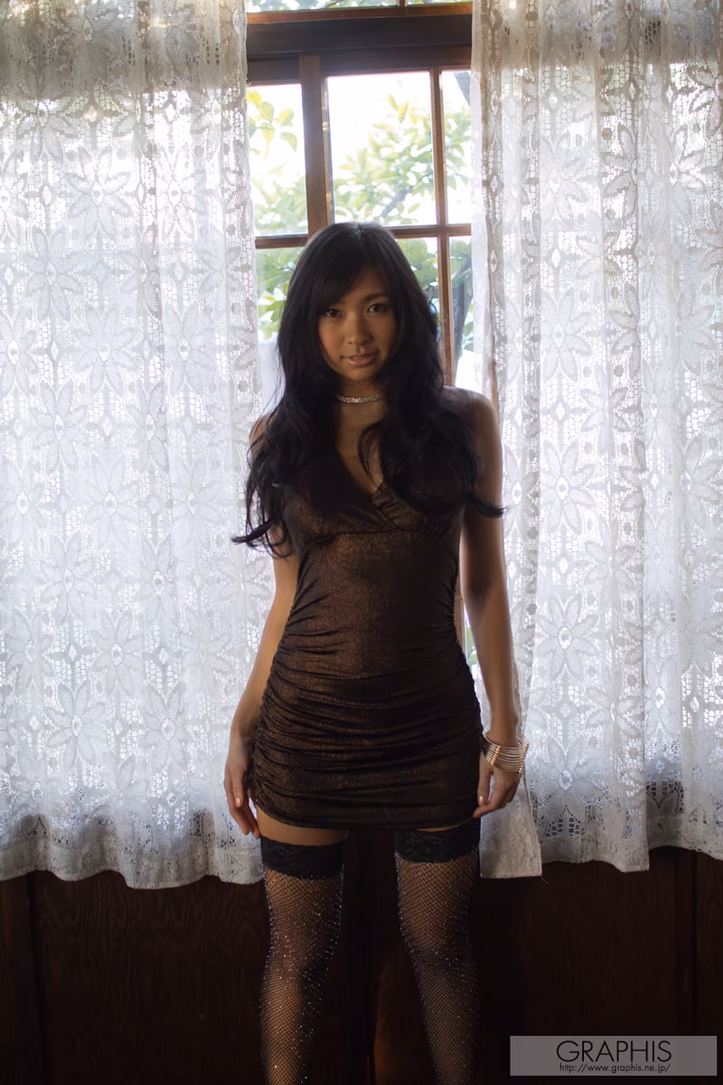 OGURA Nana (小仓奈々) GLAMOROUS BODY photo 74