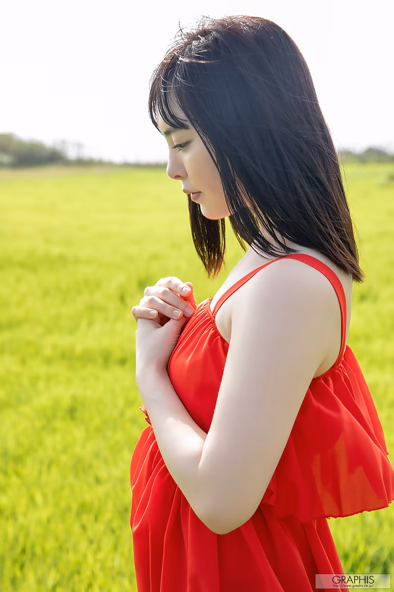 OGURA Yuna (小倉由菜) Yunacent Cute larawan 3
