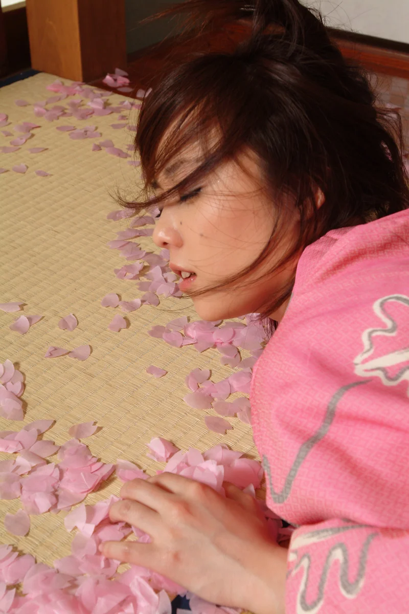Sakurako Kaoru 薫桜子 Nude Fever фото 36