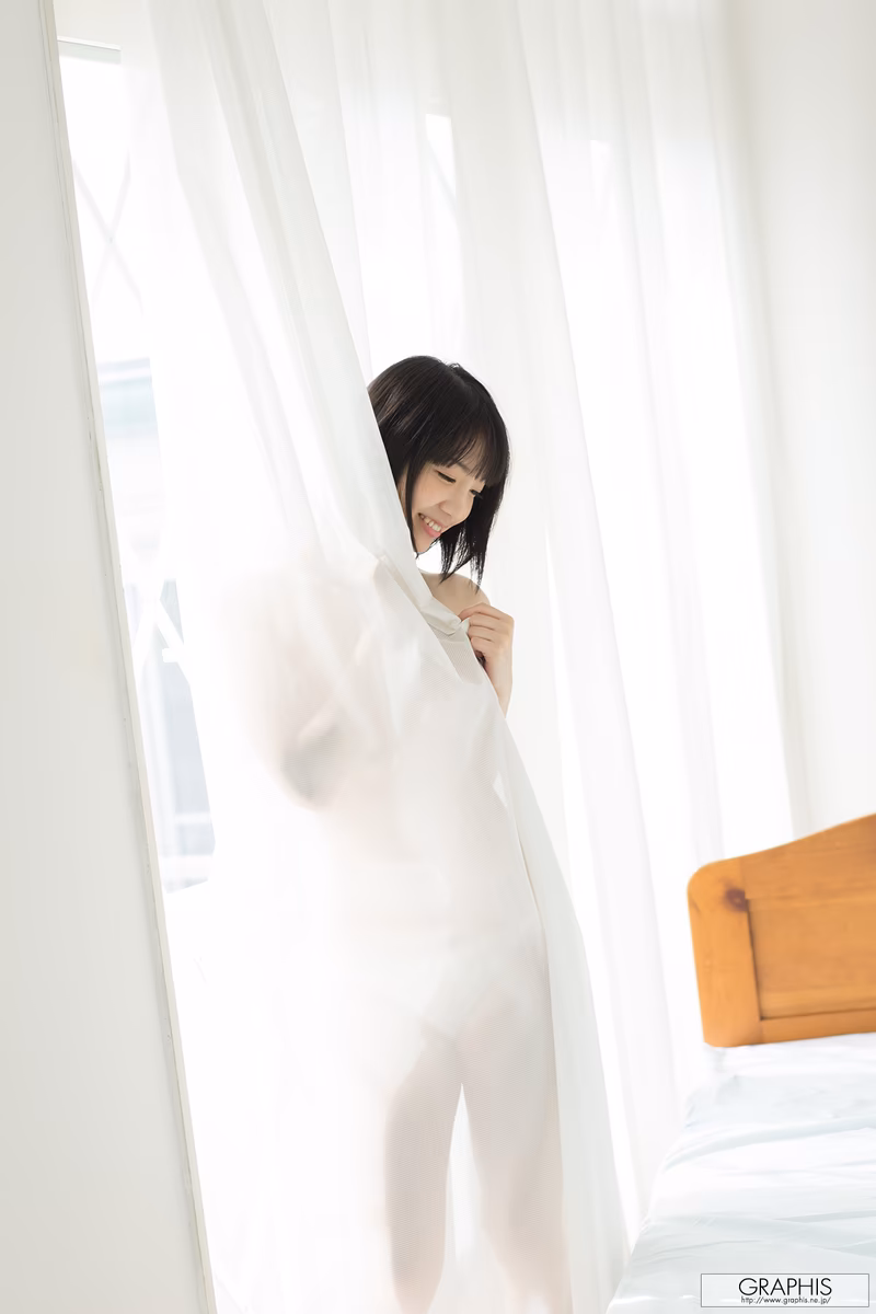 SUZUKI Koharu (鈴木心春) Frontier photo 19