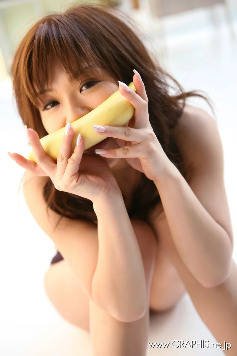 TAKAHARA Tomomi (高原智美) First Gravure รูปภาพ 103