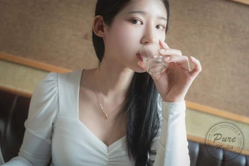 Yeha (예하) Kidnapped Basement Office Girl Vol.0176 第 8 張圖片