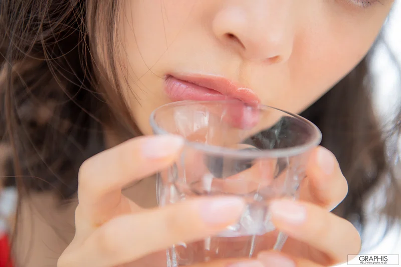 YOSHIOKA Hiyori (吉岡ひより) First Gravure foto 88