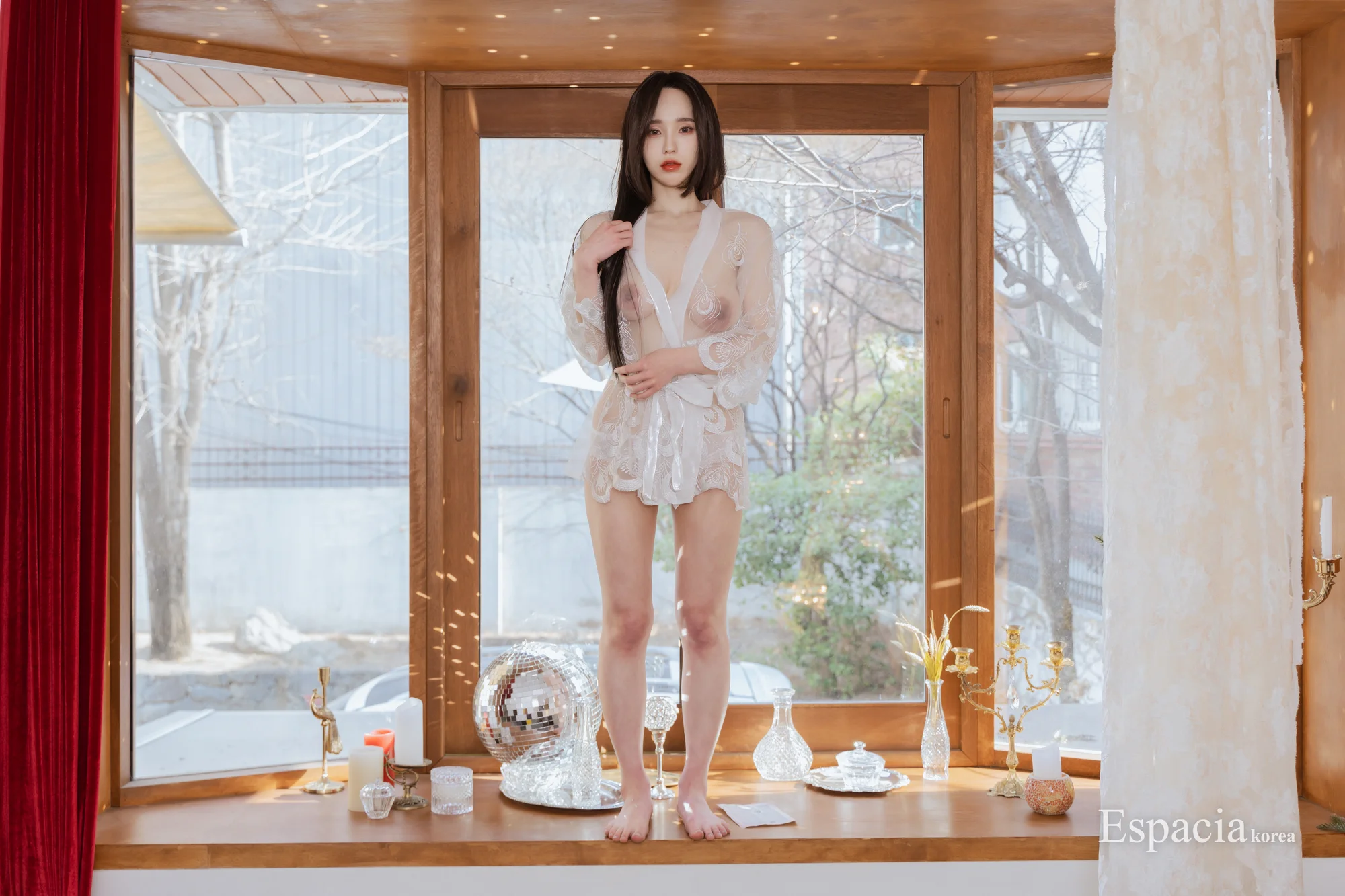 Yunha 뉴나