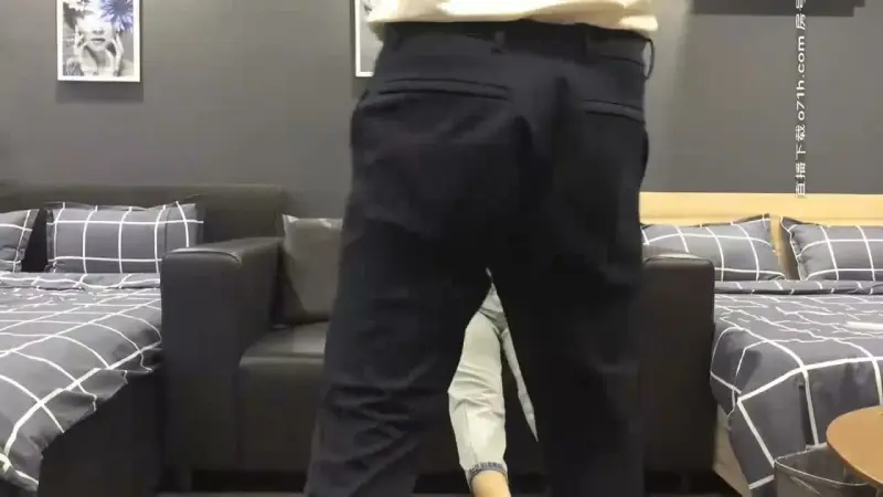Siapa kamu yang manis?