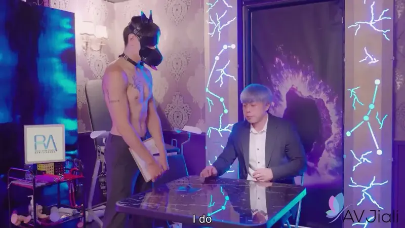 Sexy and hot queen teaches client how to obey her