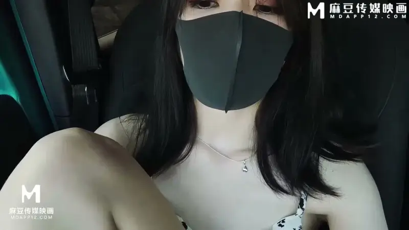ภรรยาตัวน้อยของประธานาธิบดีผู้มีอำนาจเหนือกว่า