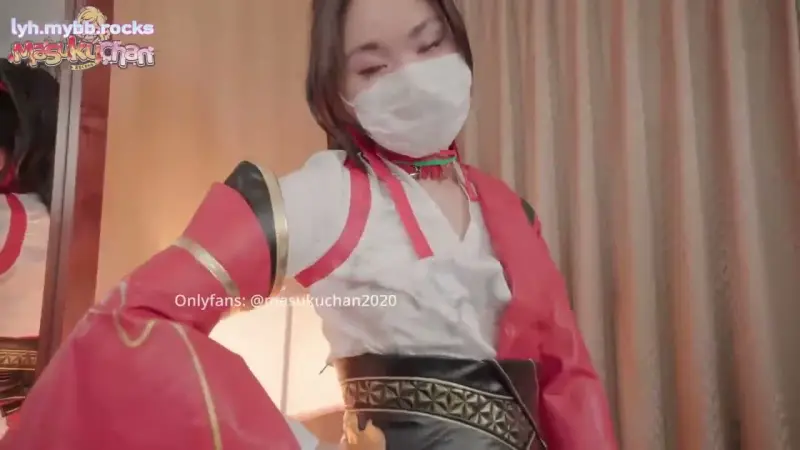 Yun Ying challenges who can climax first