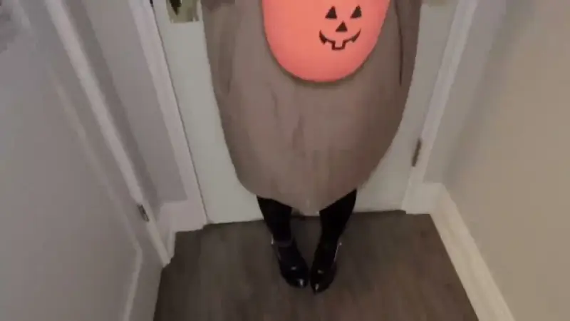 Halloween unlimited creampie cos sexy girl with glasses and cute little girl