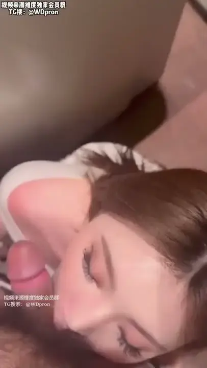Having sex with boyfriend in smoking room
